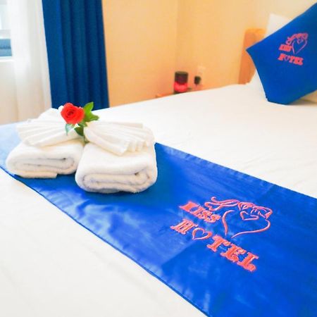 Kiss Hotel Tan Binh Ho Chi Minh-staden Exteriör bild